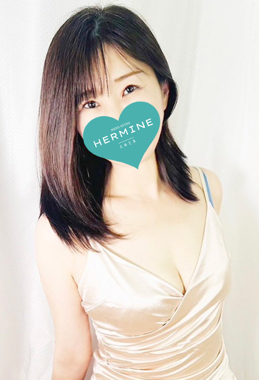 麗華の容姿や雰囲気を確認できる画像